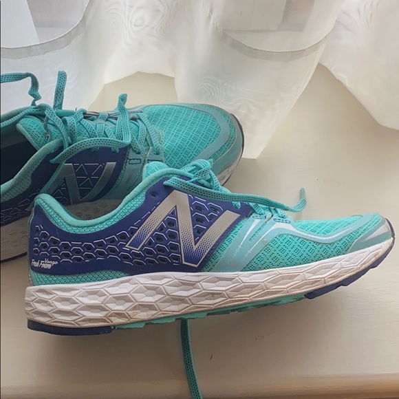 Running shoes - Picture 2 of 5